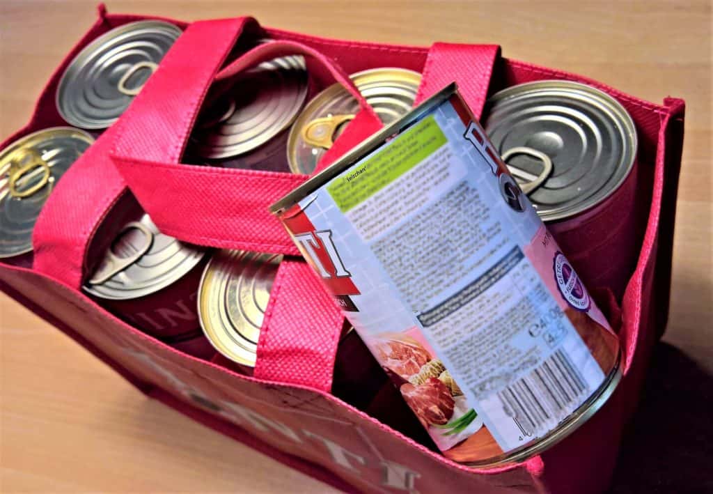 Cans 3225861 1920 1